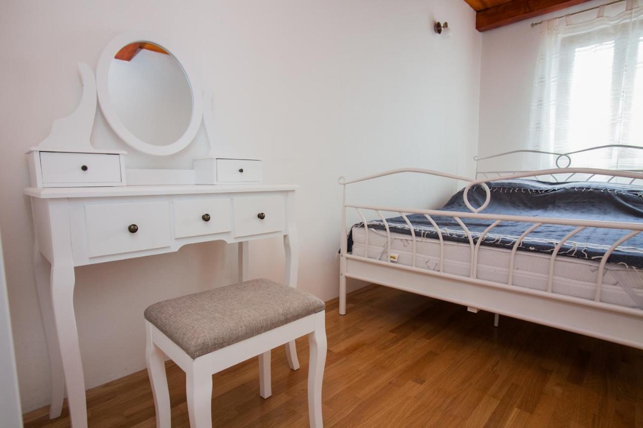 Markulo Zadar Bagian luar foto